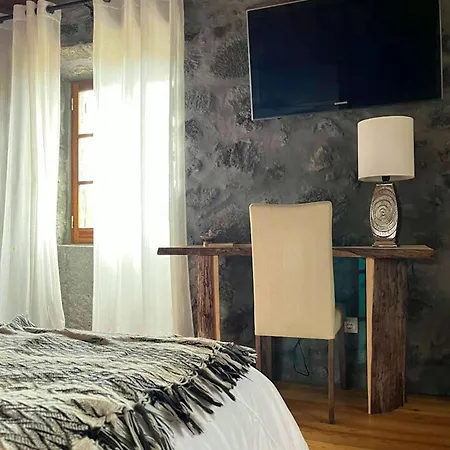 Villa 2 Bedrooms With Terrace And Wifi At Prainha