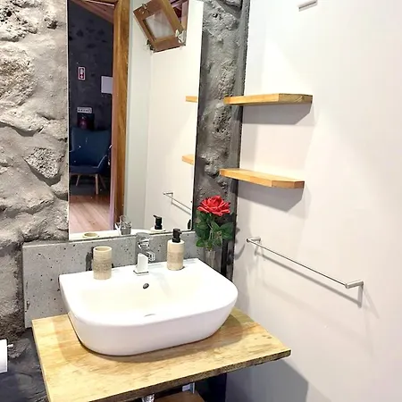 2 Bedrooms With Terrace And Wifi At Prainha * Prainha (Sao Roque do Pico)