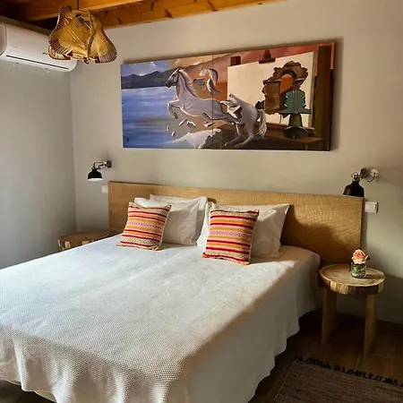 2 Bedrooms With Terrace And Wifi At Prainha *