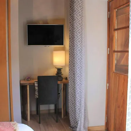 2 Bedrooms With Terrace And Wifi At Prainha *