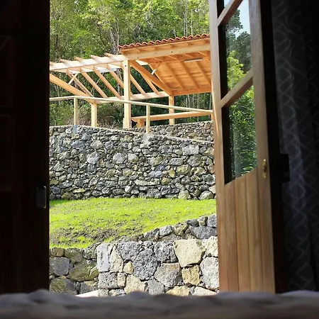 2 Bedrooms With Terrace And Wifi At Prainha Villa