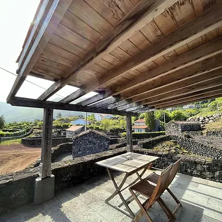 Villa 2 Bedrooms With Terrace And Wifi At Prainha *