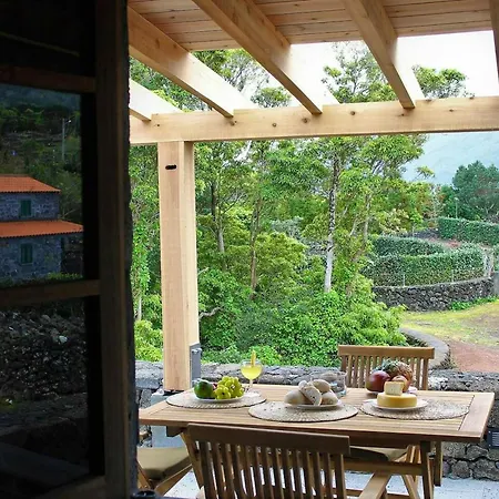 Villa 2 Bedrooms With Terrace And Wifi At Prainha